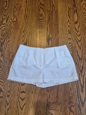 ARMANI EXCHANGE White Women’s Casual Shorts - Classic Summer Style